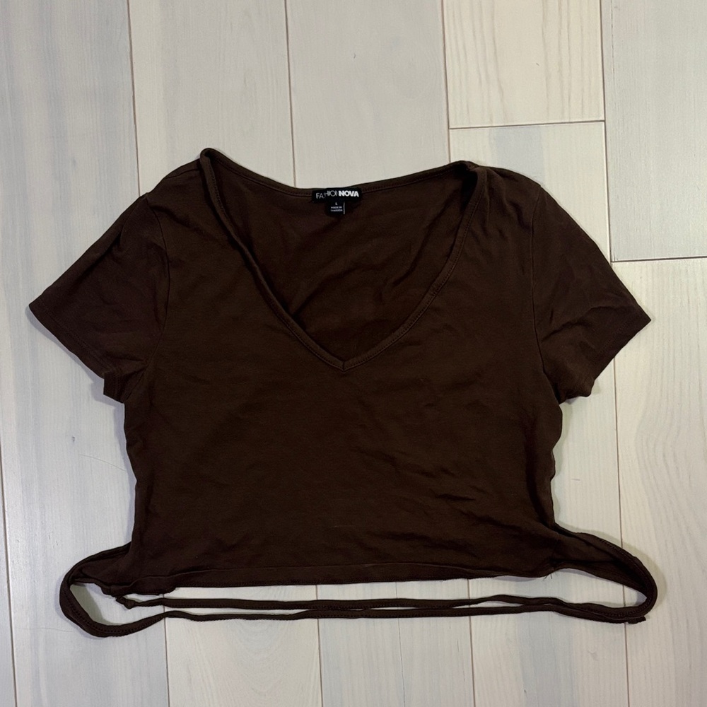 Fashion Nova Chocolate V-Neck Crop Top with Tie